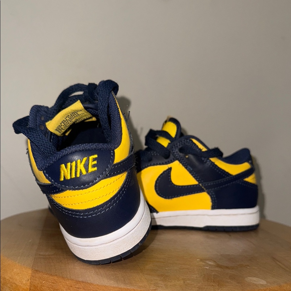 Nike Kids' Sneakers in Navy and Yellow